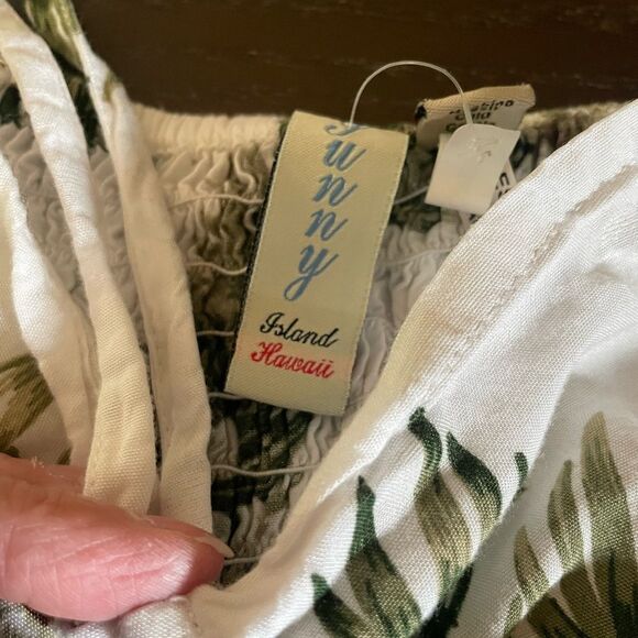 2 Vintage Girls Rayon Hawaiian Dresses Sunny and Paradise Made in the USA - Picture 3 of 16